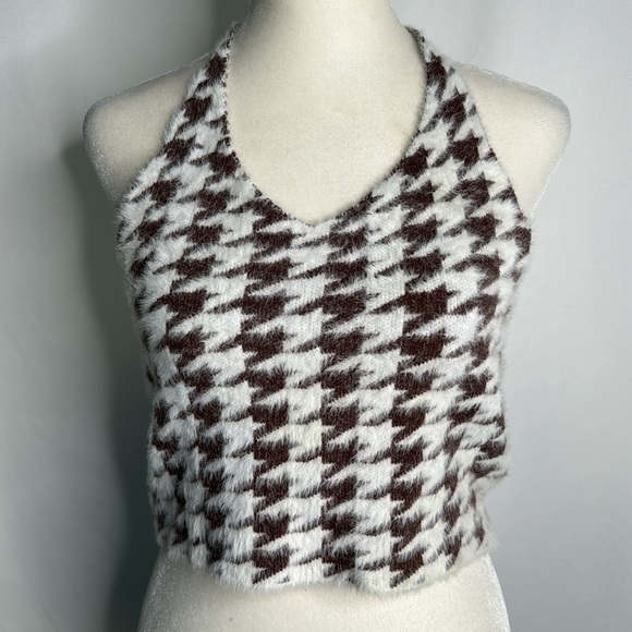 SHEIN Tops - 💜3/$15 Shein Fuzzy Soft Crop Halter Top